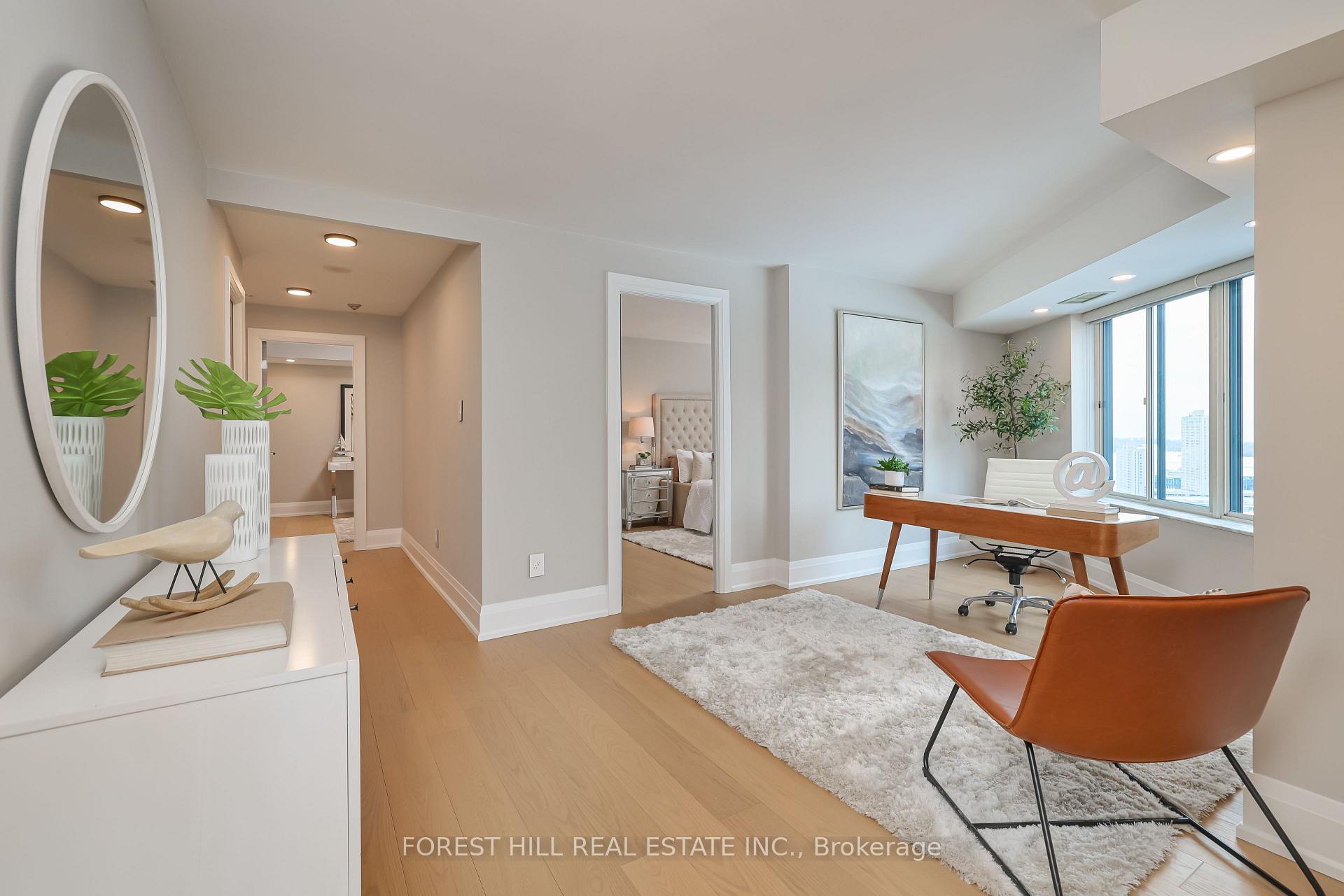 33 University Ave Unit: 2702