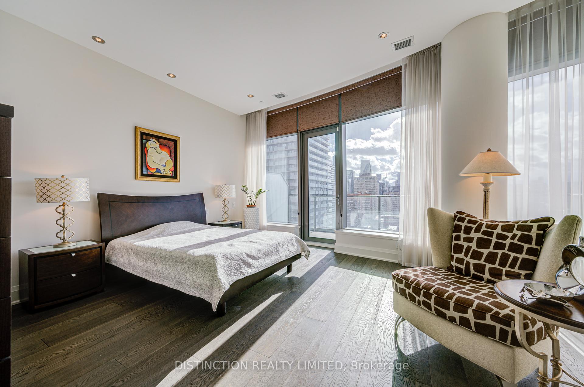 77 W Charles Street W 1603