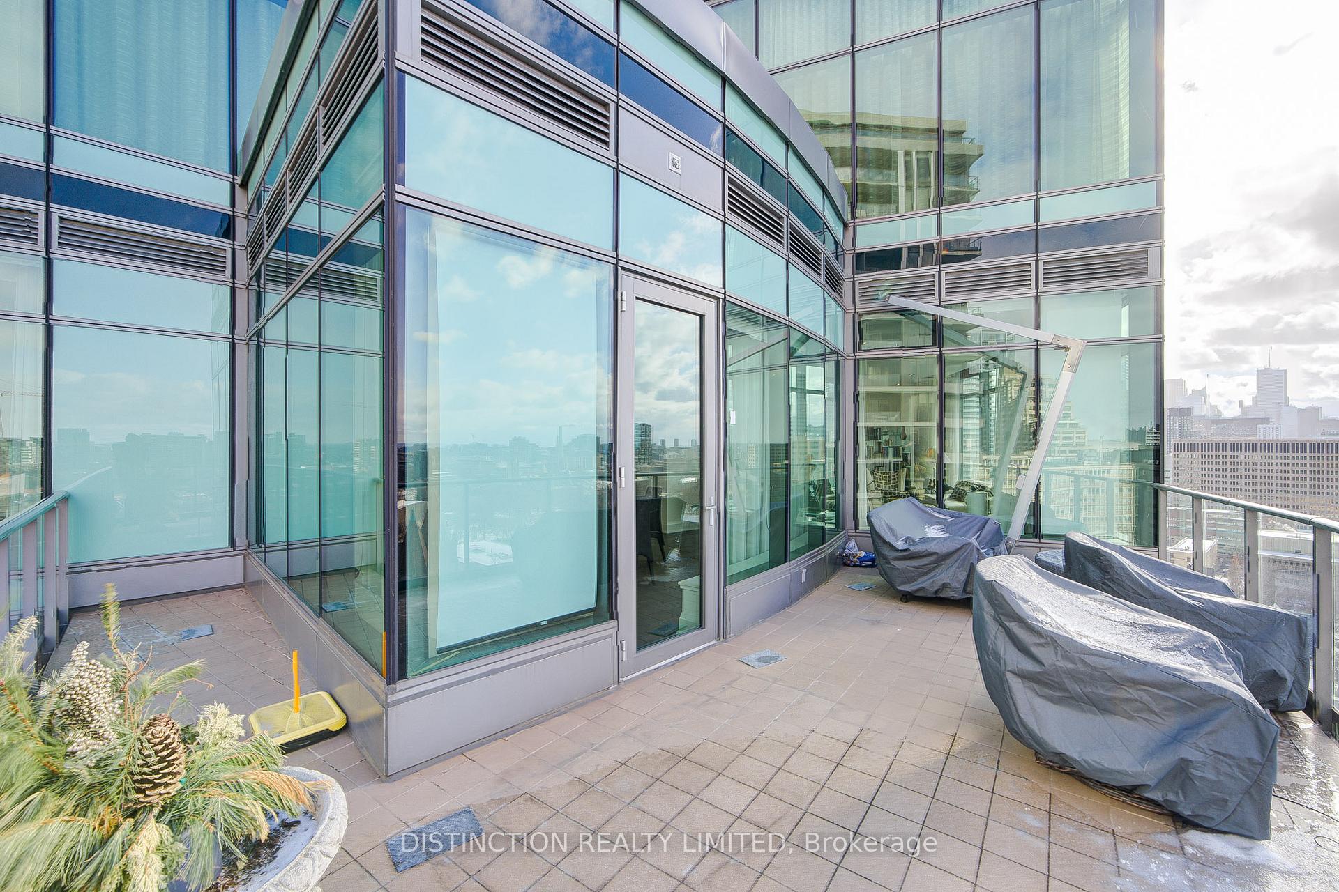 77 W Charles Street W 1603