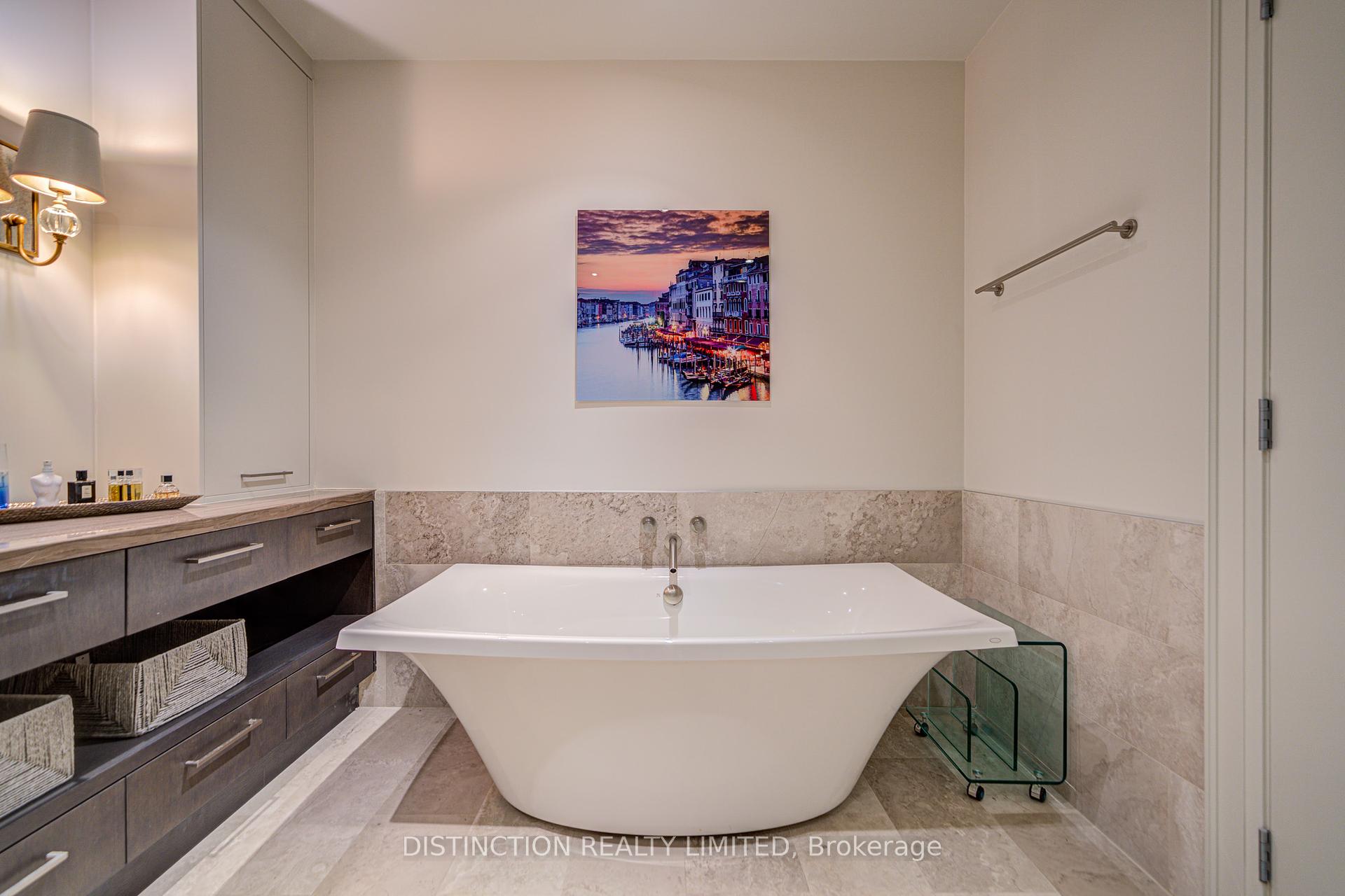 77 W Charles Street W 1603