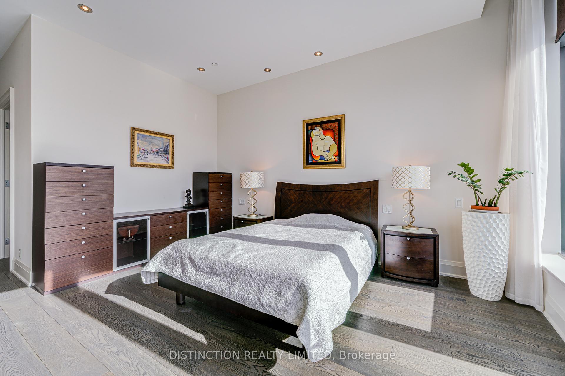 77 W Charles Street W 1603