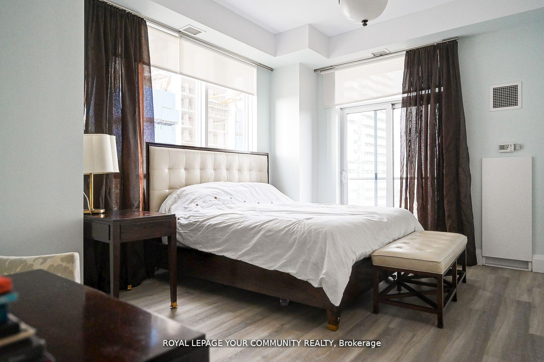 #Ph 35 - 21 Balmuto Street, Toronto Unit: Ph 35