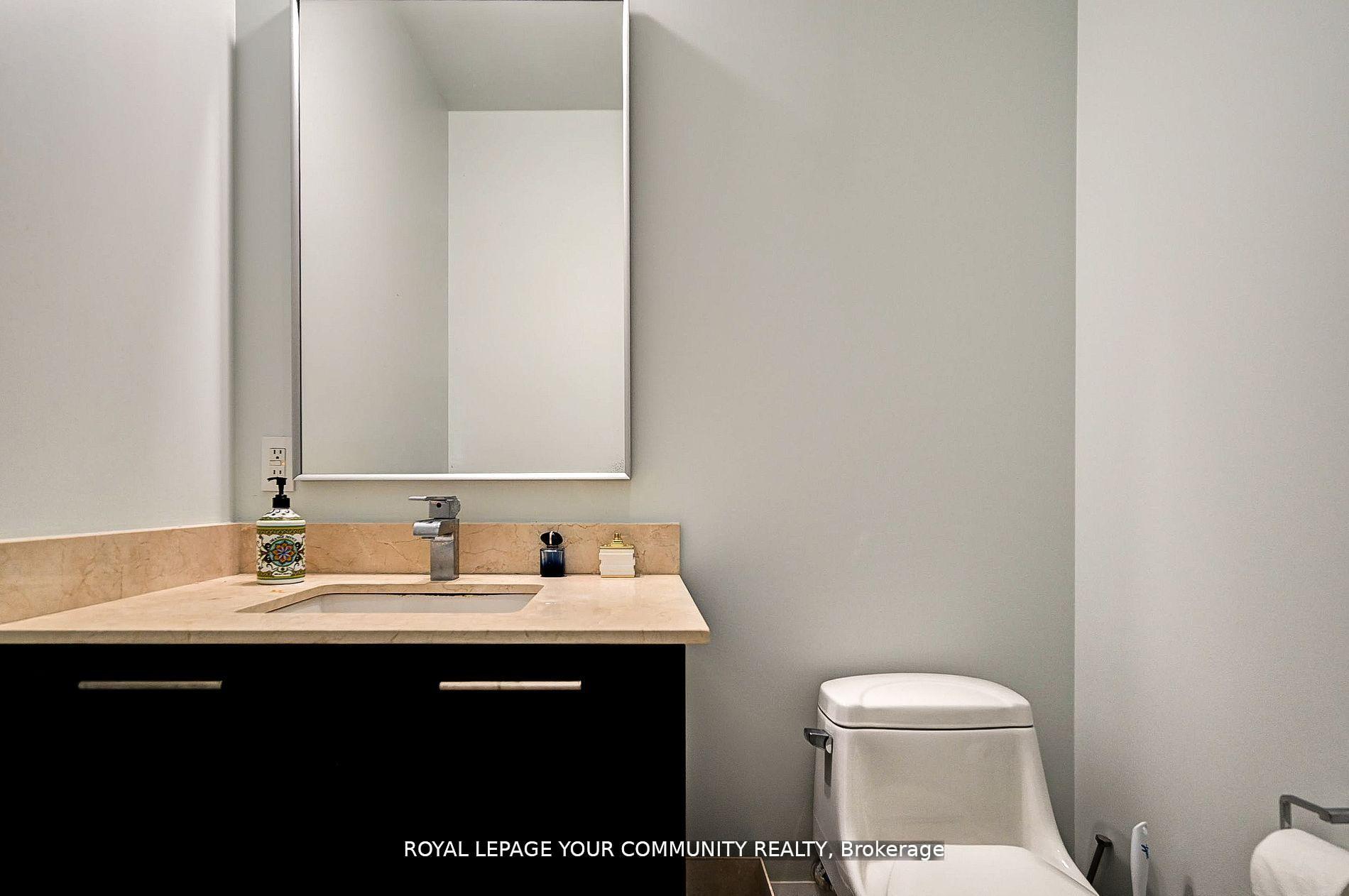 #Ph 35 - 21 Balmuto Street, Toronto Unit: Ph 35