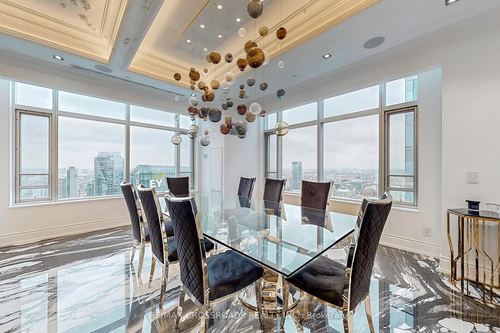 #4801 - 311 Bay Street, Toronto Unit: 4801