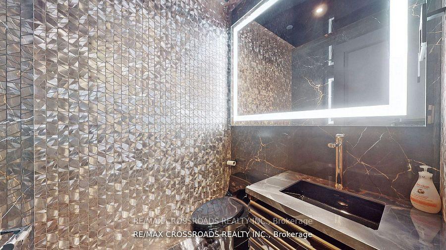 #4801 - 311 Bay Street, Toronto Unit: 4801
