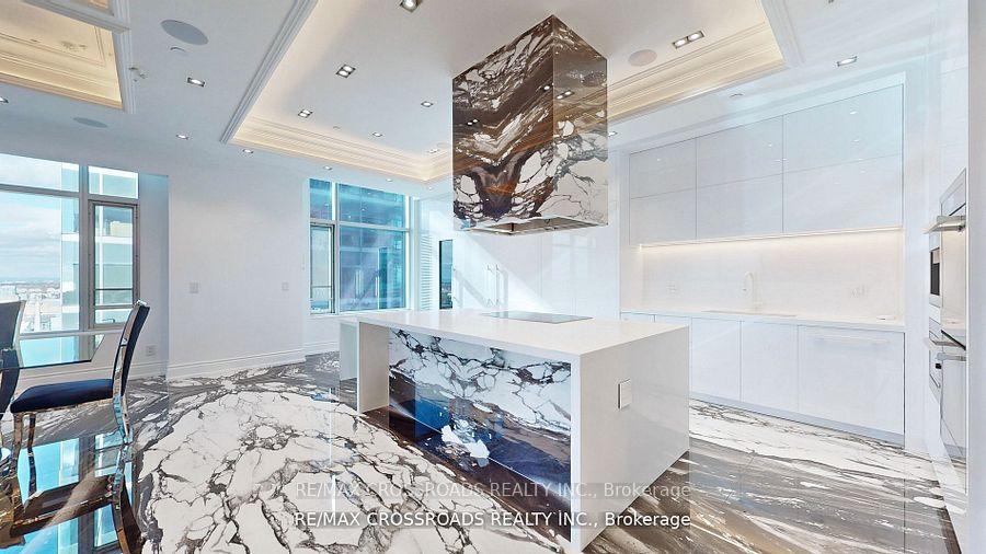 #4801 - 311 Bay Street, Toronto Unit: 4801