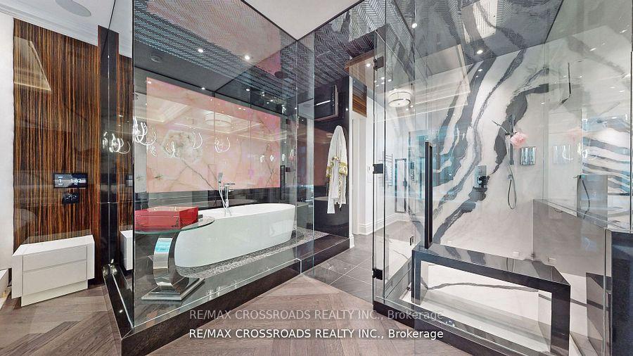 #4801 - 311 Bay Street, Toronto Unit: 4801