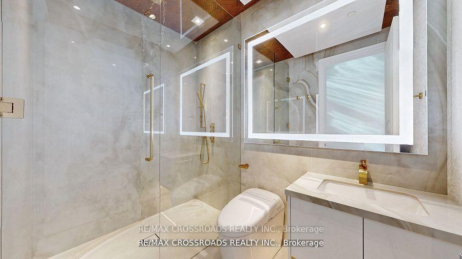 #4801 - 311 Bay Street, Toronto Unit: 4801