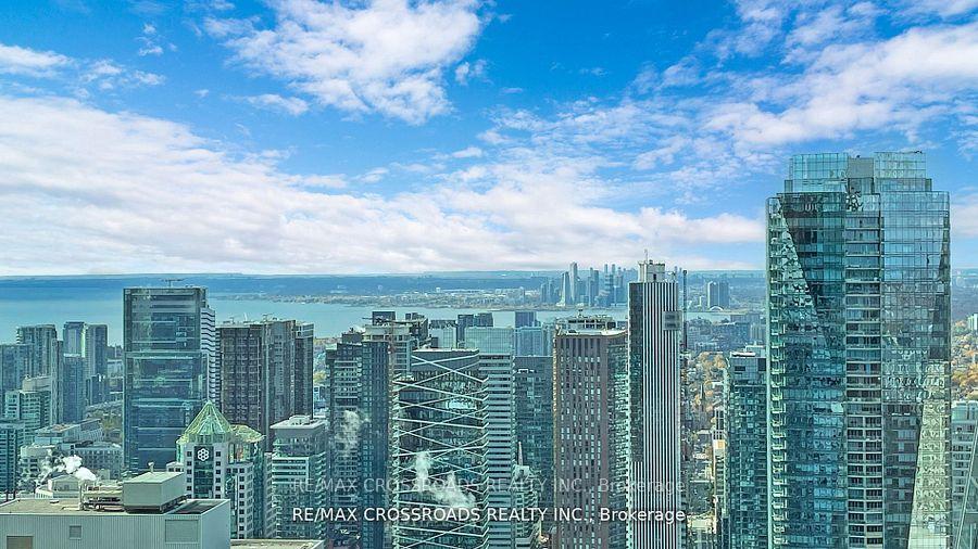 #4801 - 311 Bay Street, Toronto Unit: 4801