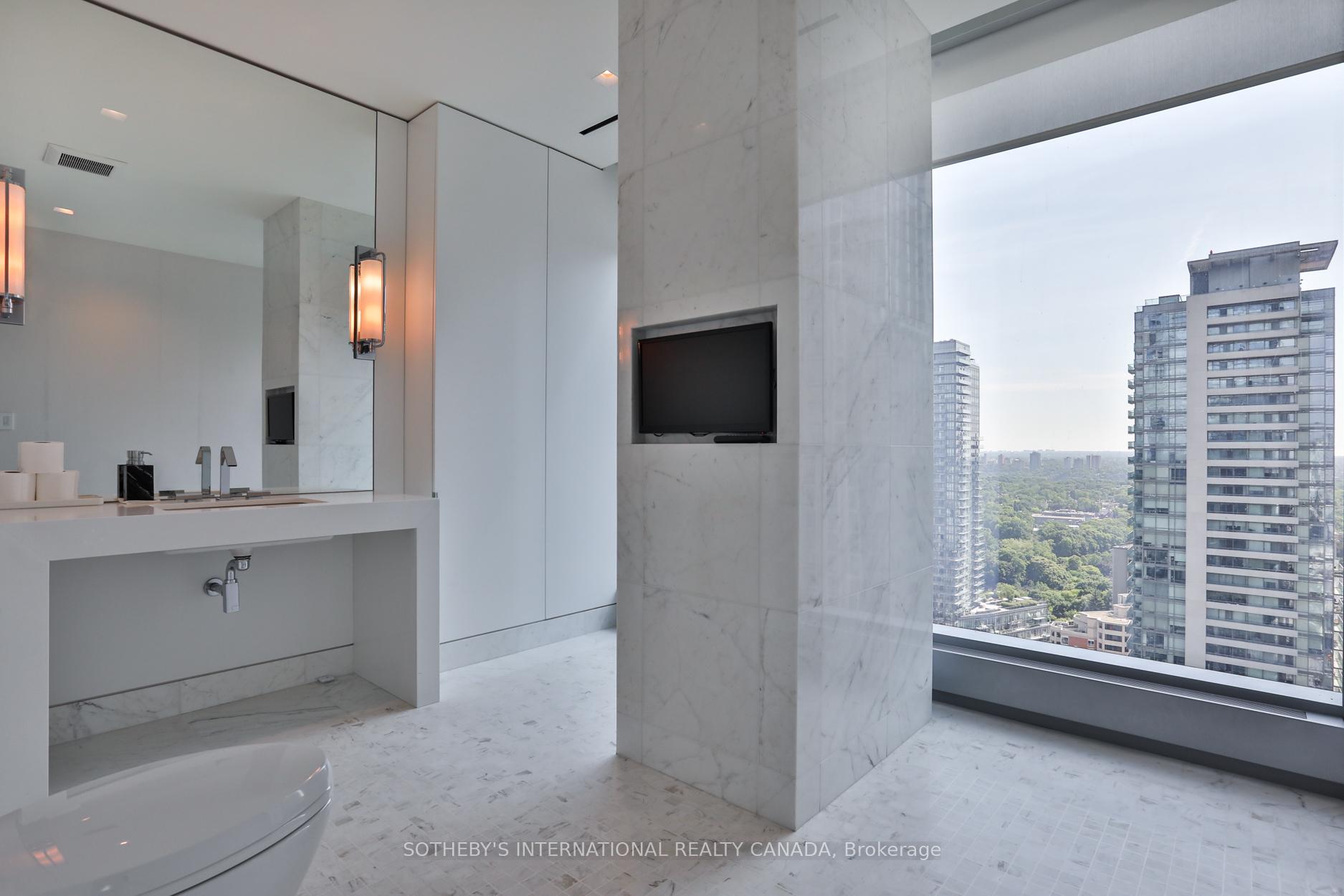 50 Yorkville Avenue 2503/2504