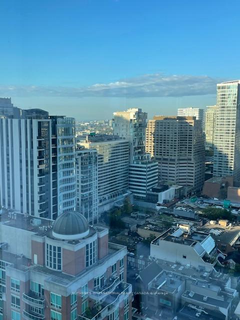 50 Yorkville Avenue 2503/2504