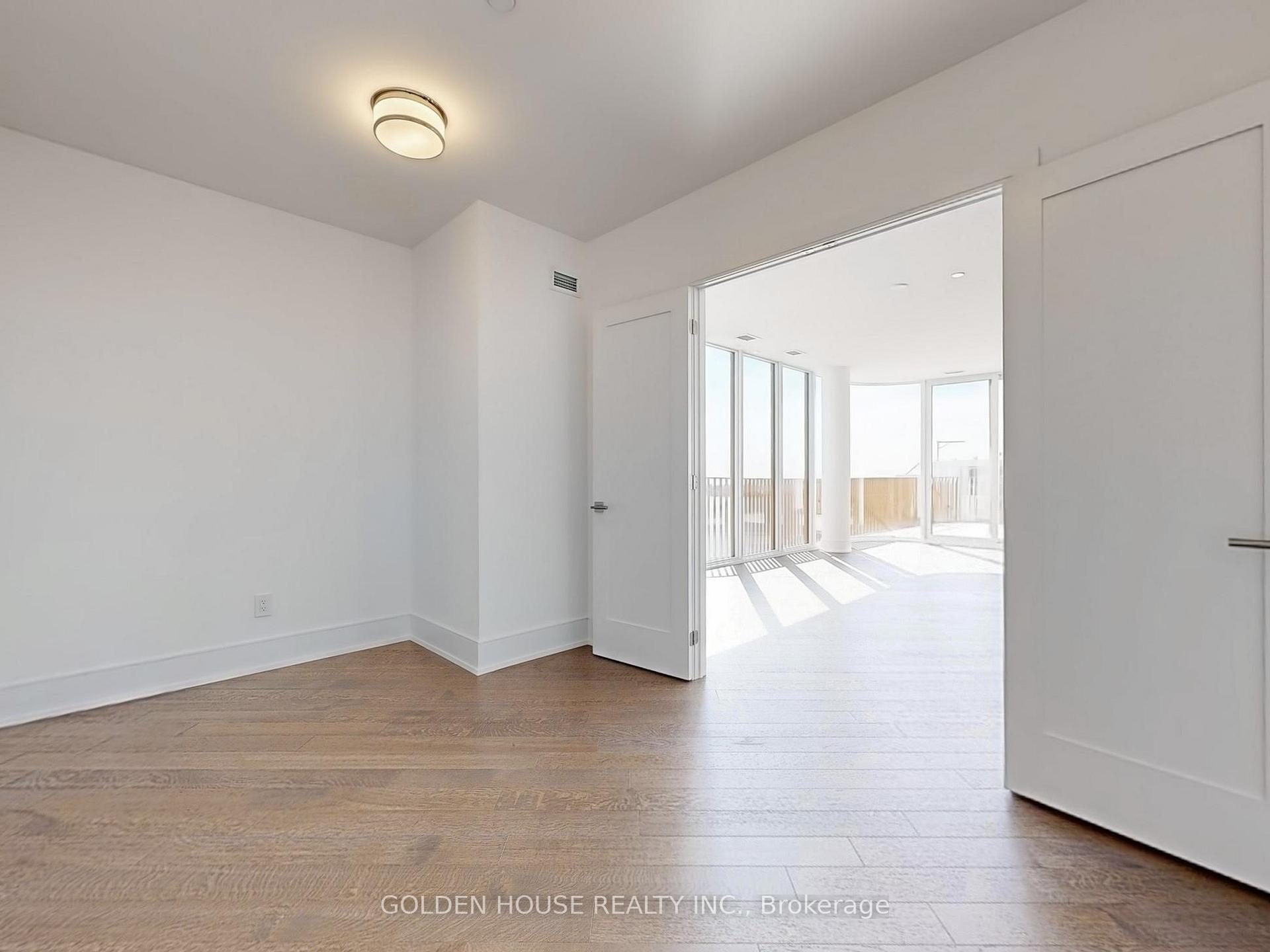 155 Merchants' Wharf N/A LPH22