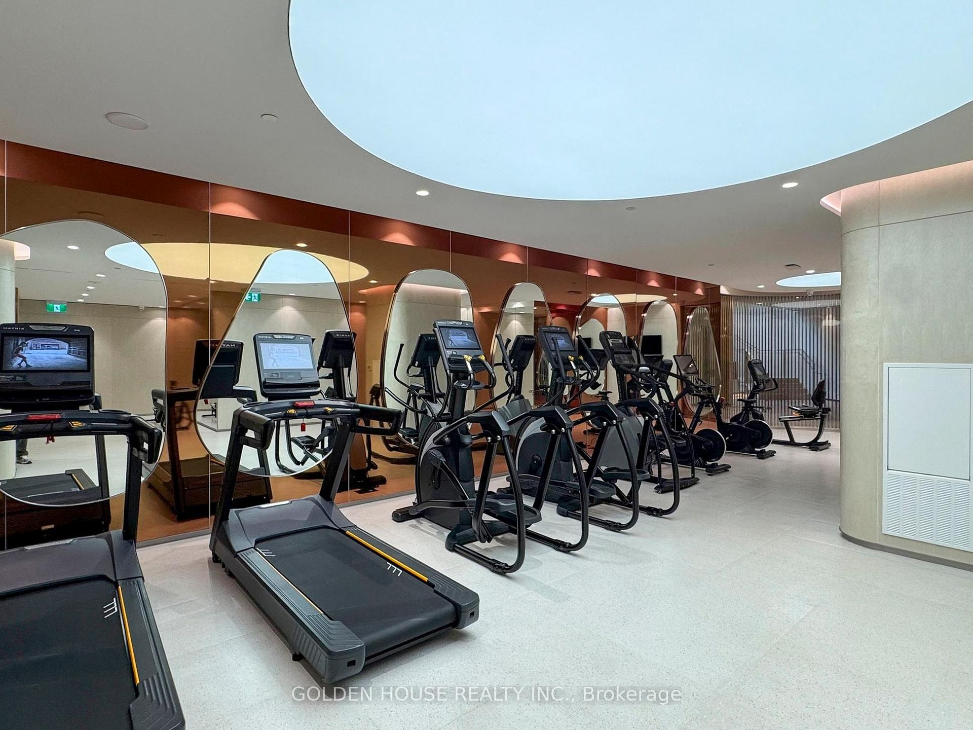 155 Merchants' Wharf N/A LPH22