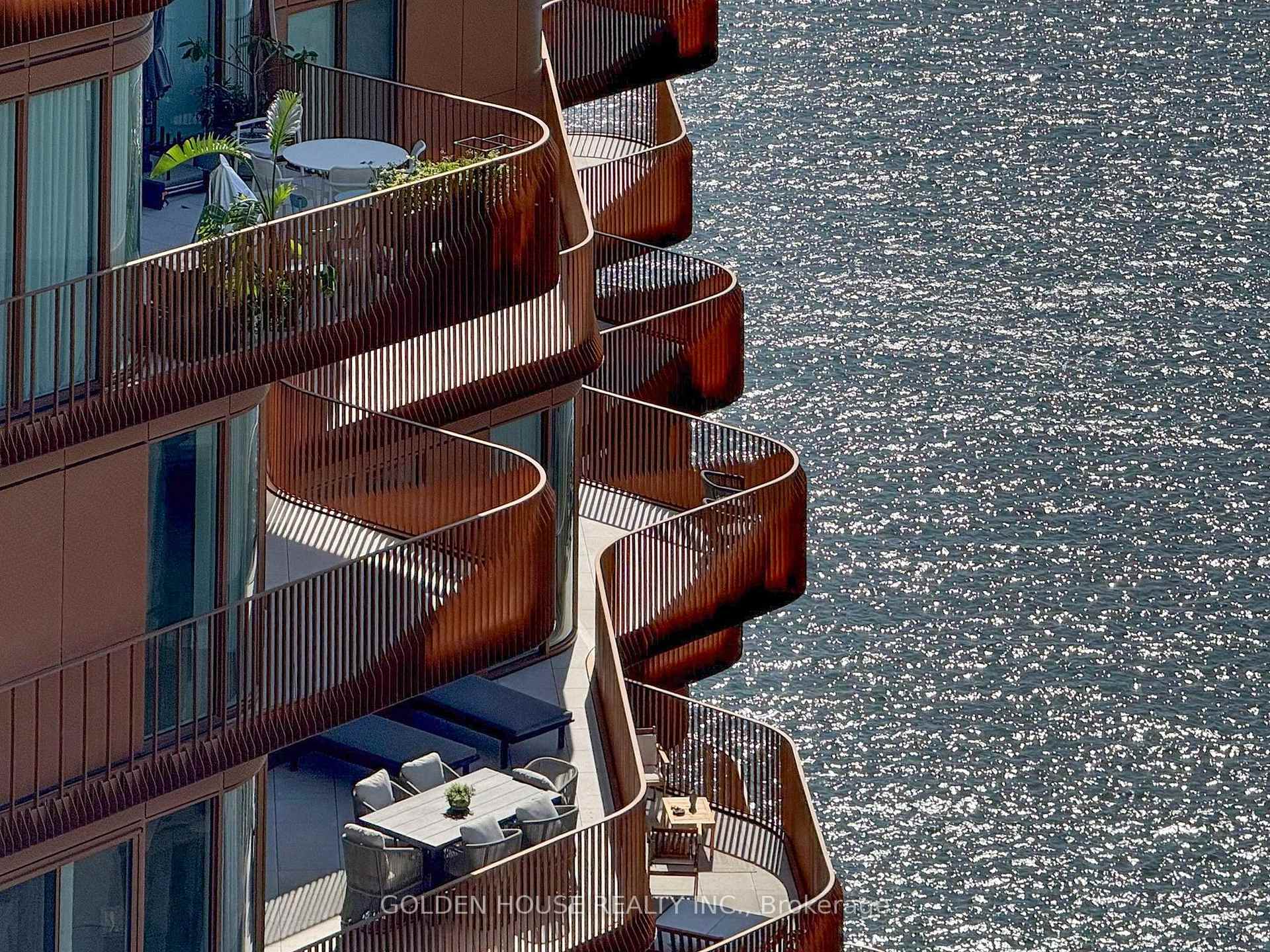 155 Merchants' Wharf N/A LPH22