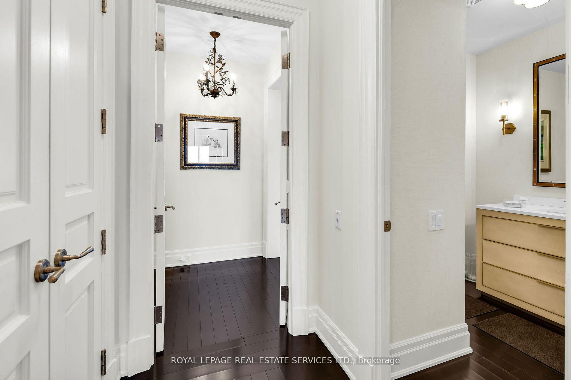 155 St Clair Avenue W 1701