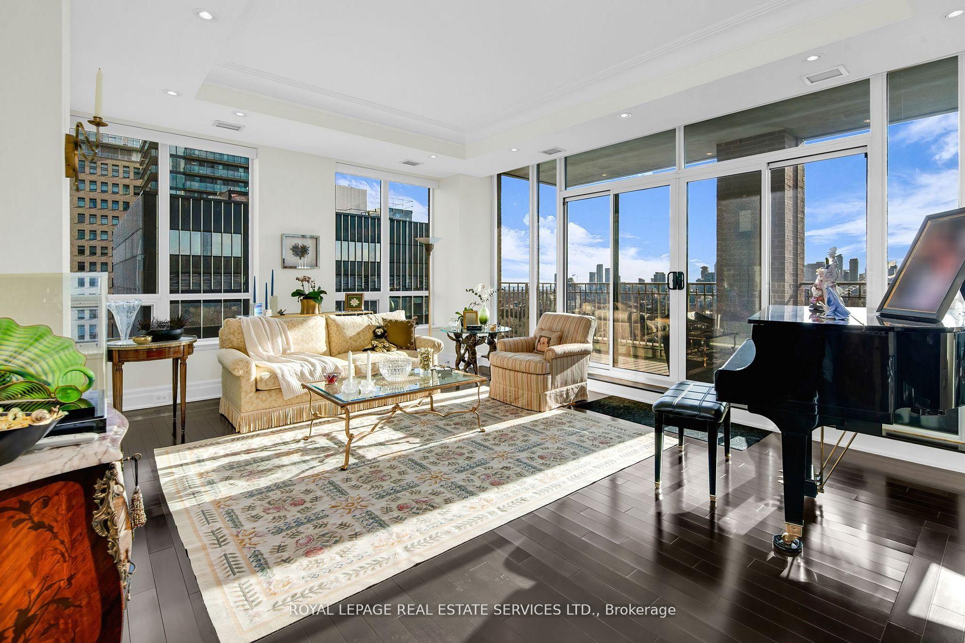 155 St Clair Avenue W 1701