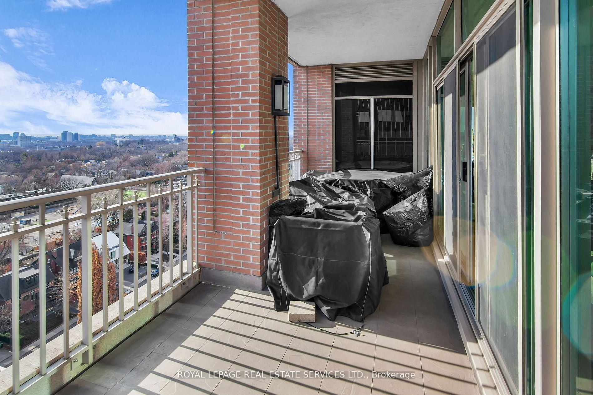 155 St Clair Avenue W 1701