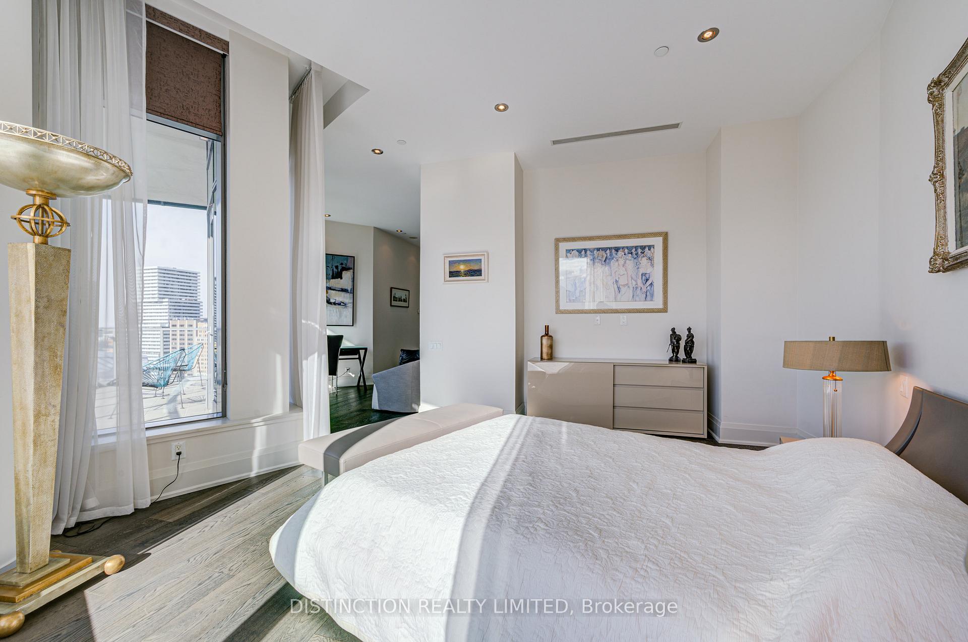 77 W Charles Street W 1603