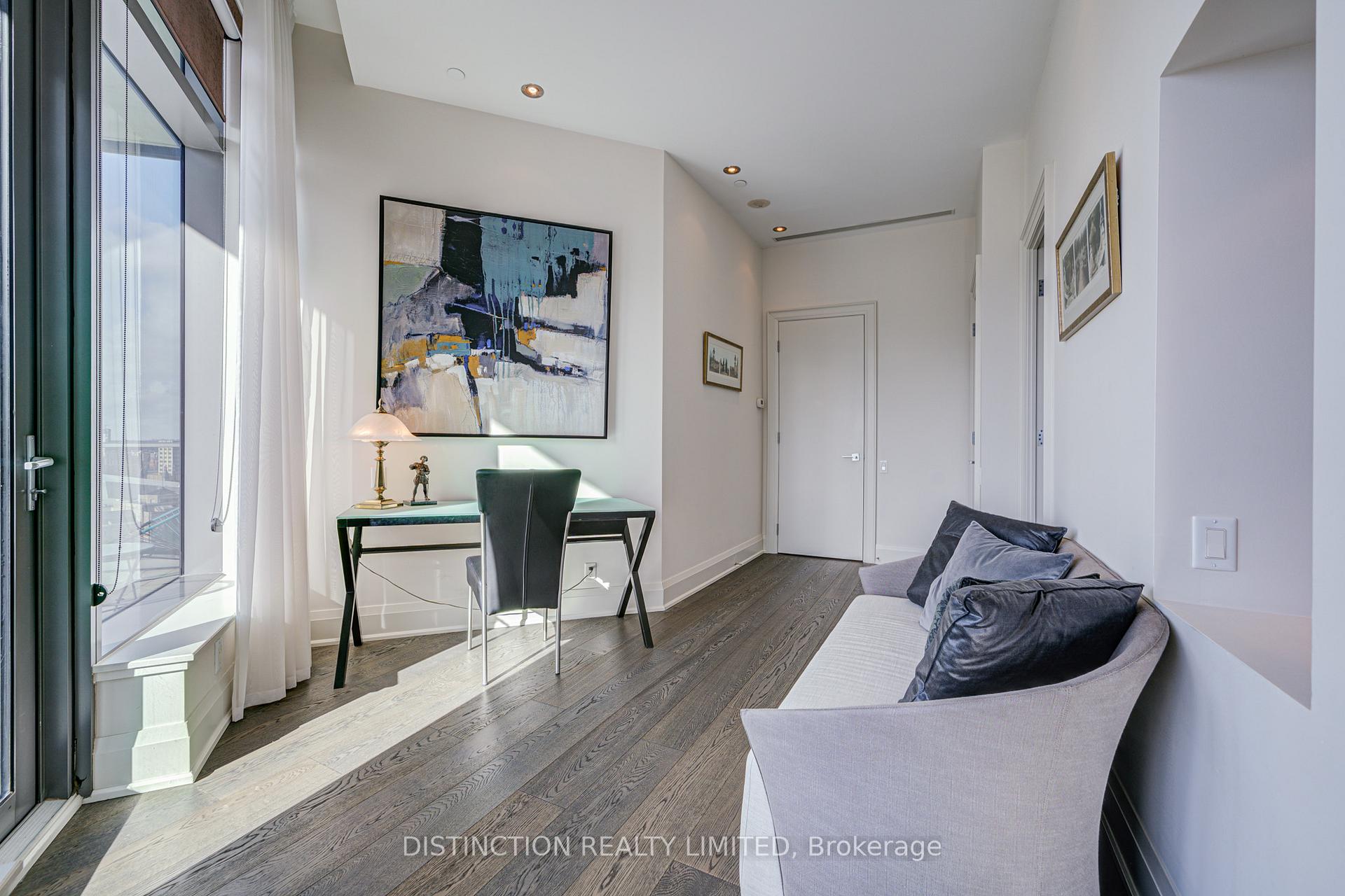 77 W Charles Street W 1603