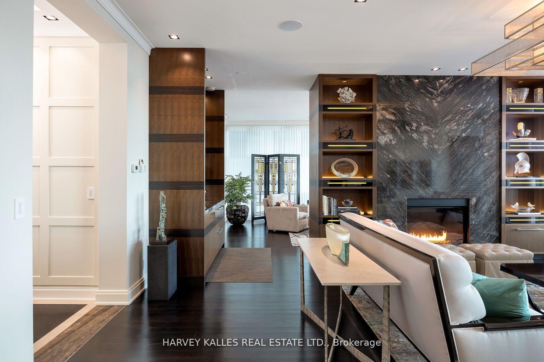 206 Bloor Street W 1501