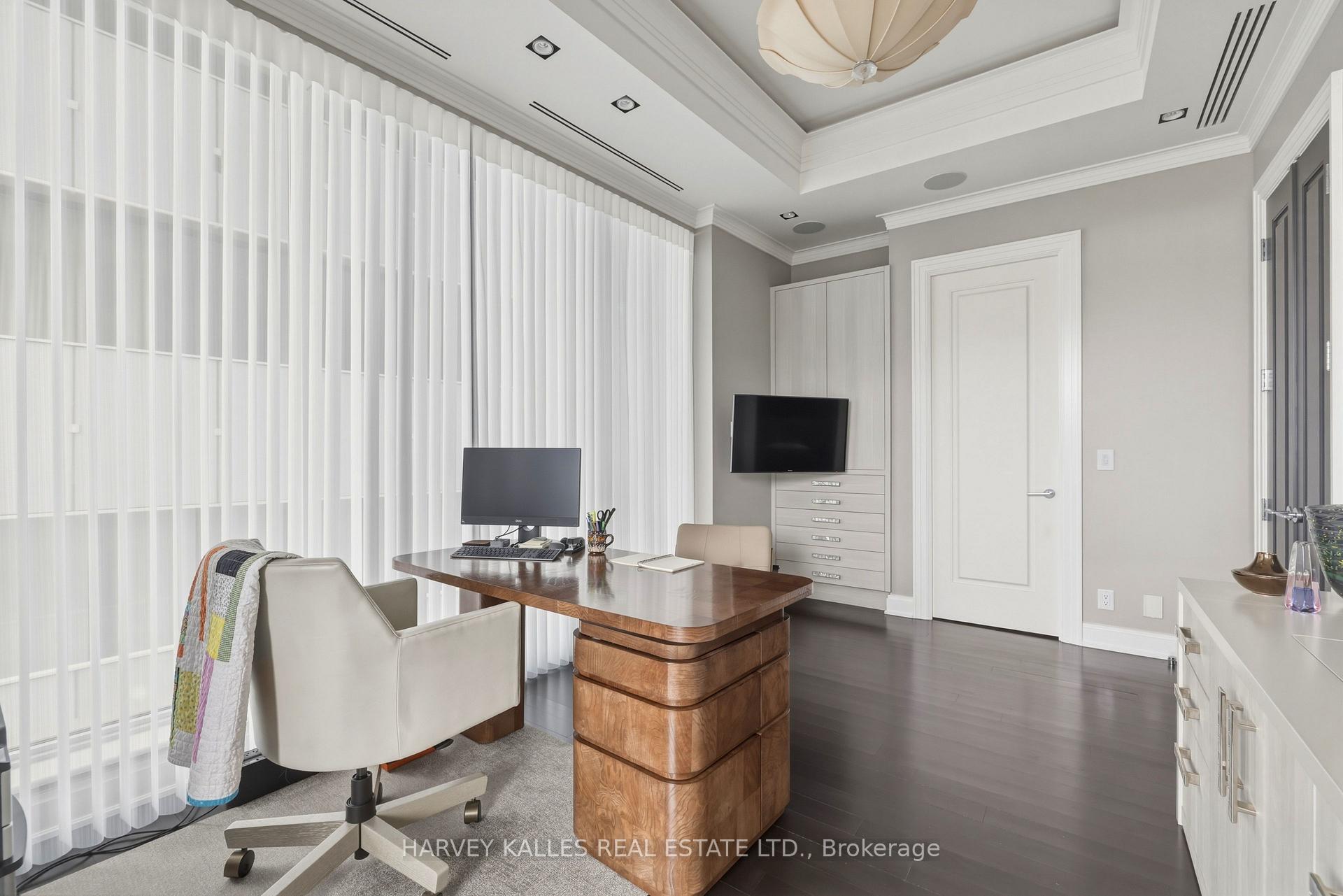 206 Bloor Street W 1501
