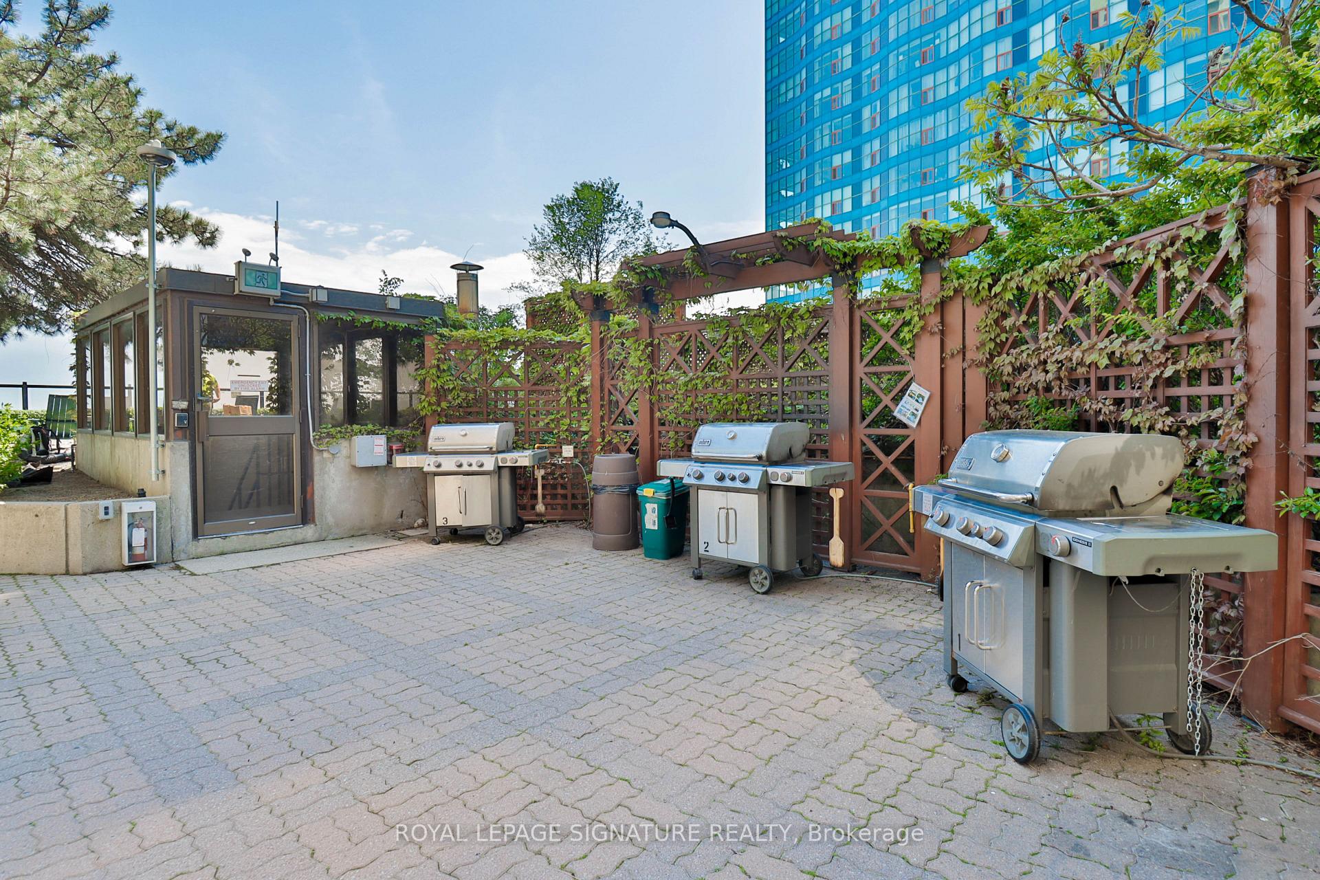 55 Harbour Square PH10