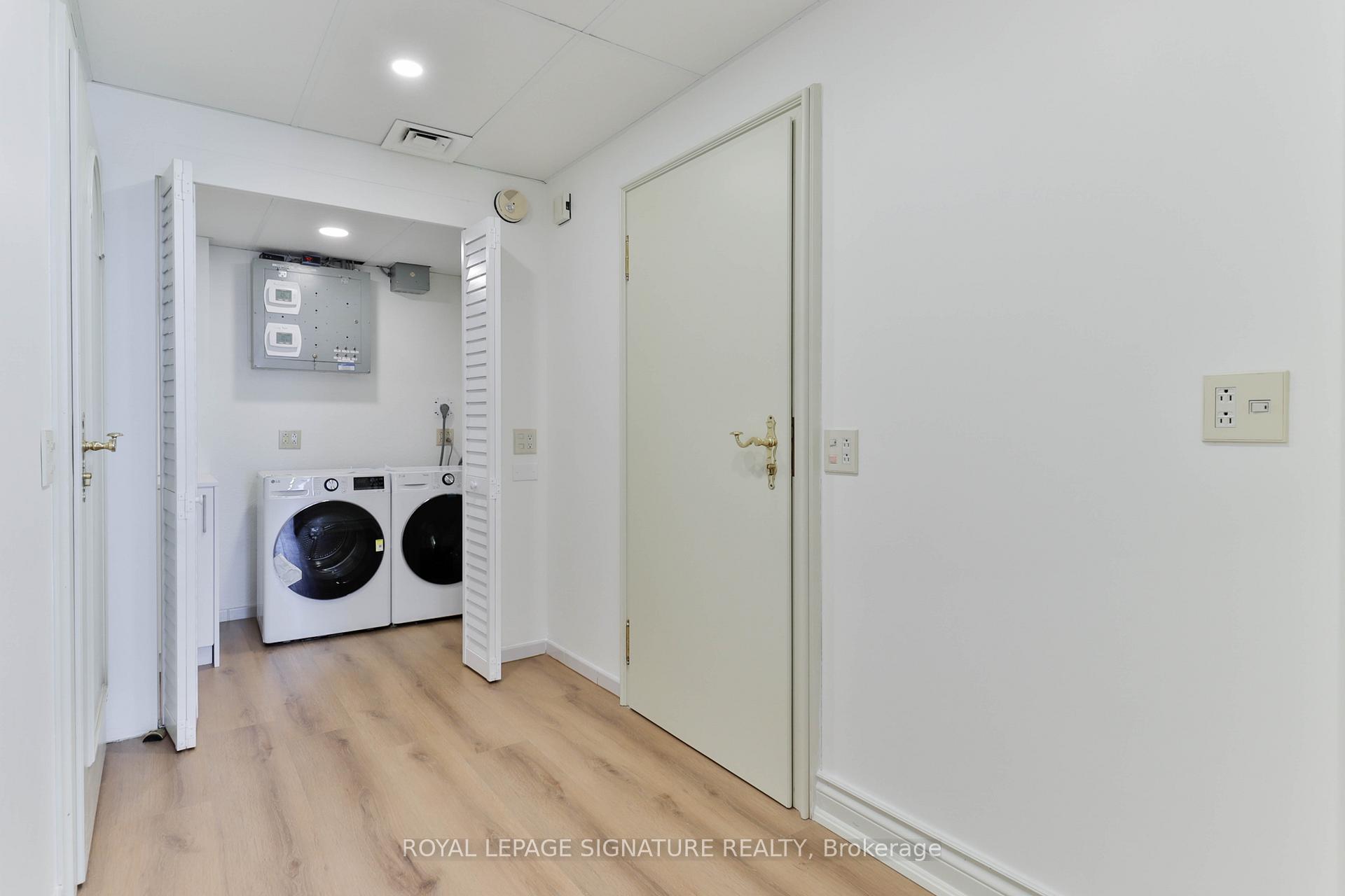 55 Harbour Square PH10
