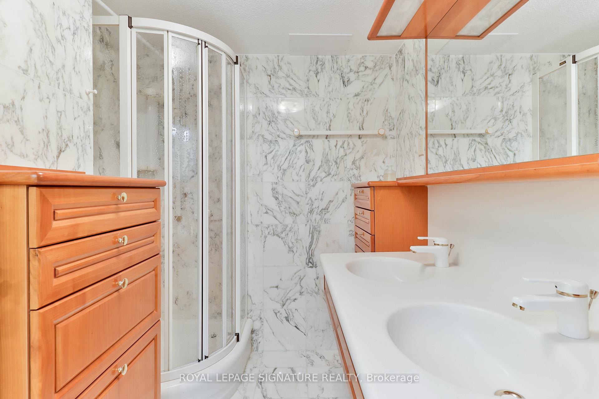 55 Harbour Square PH10
