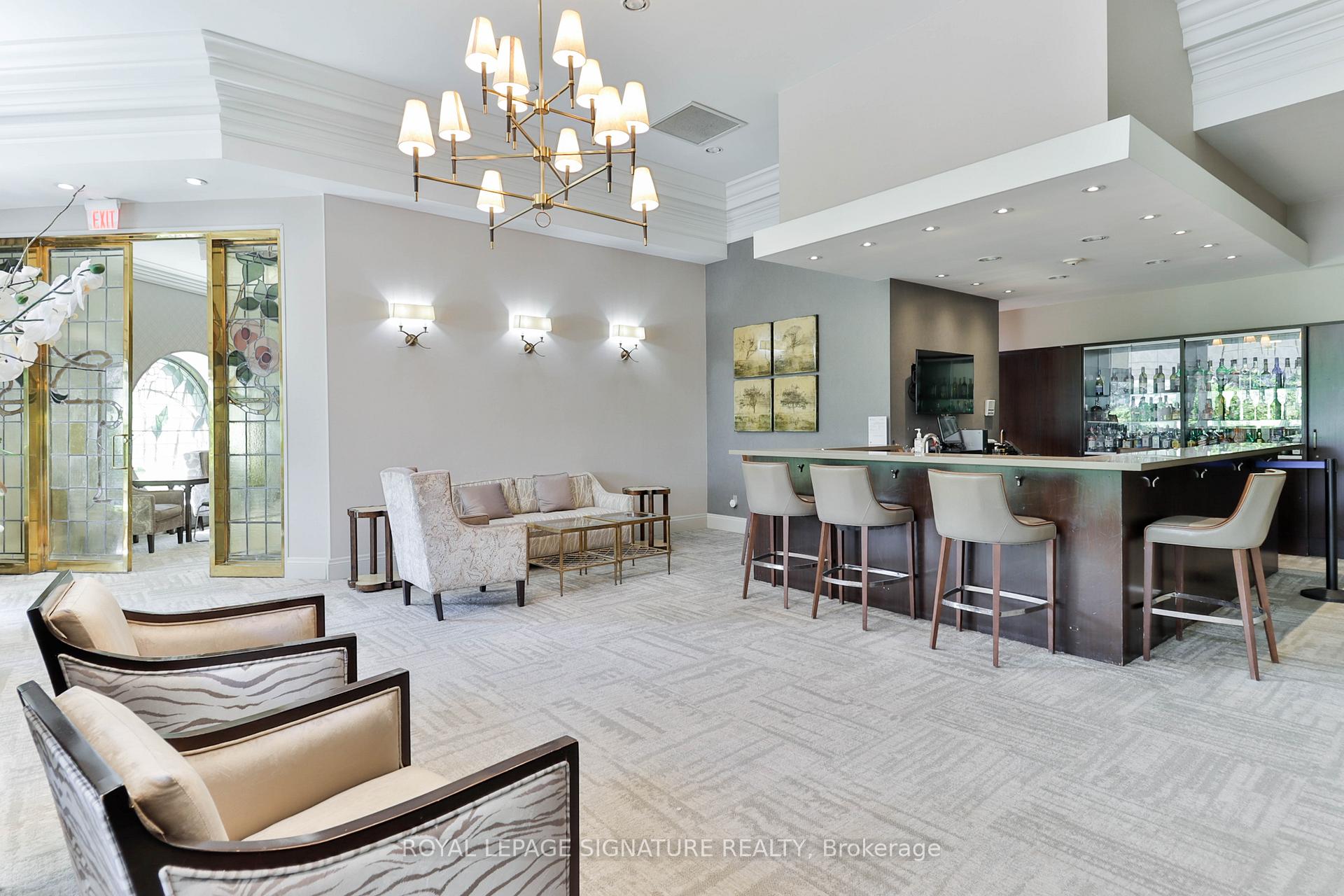 55 Harbour Square PH10