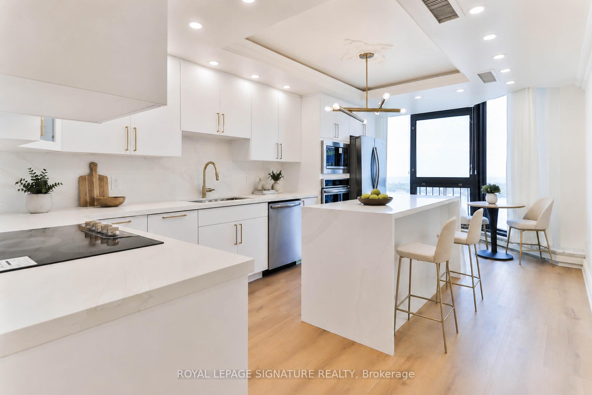 55 Harbour Square PH10