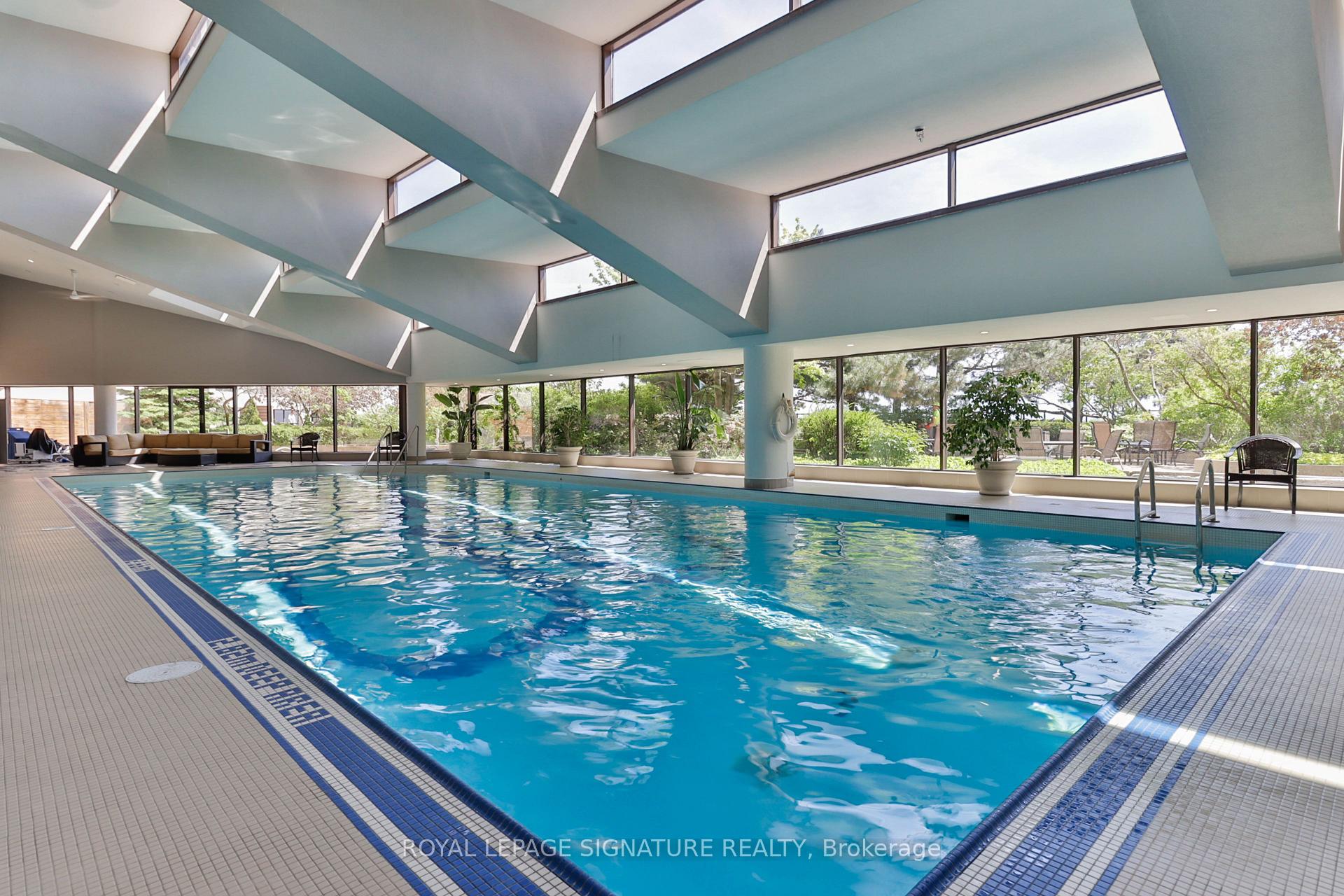 55 Harbour Square PH10