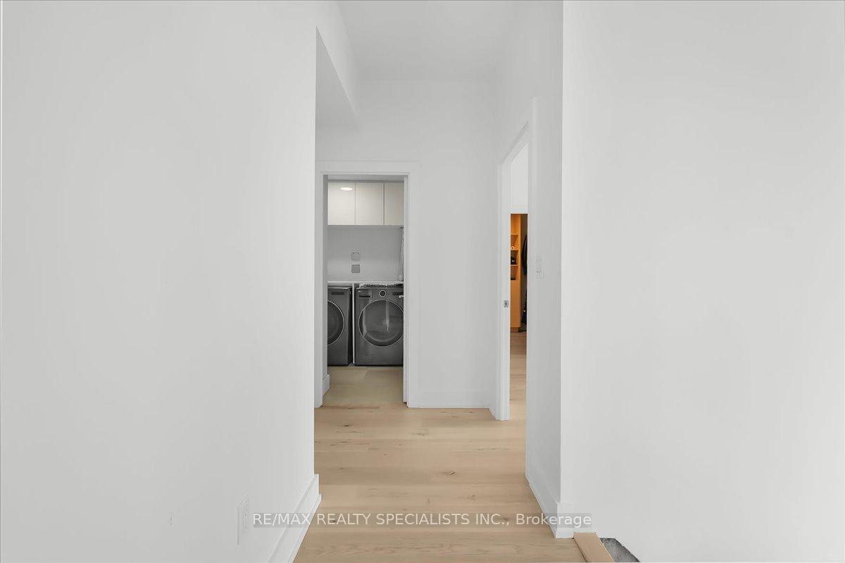 15 Iceboat Terrace PH06, Toronto Unit: PH06