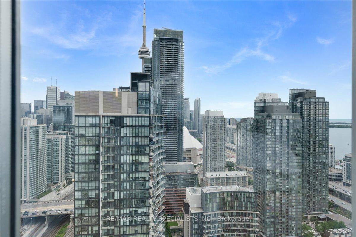 15 Iceboat Terrace PH06, Toronto Unit: PH06
