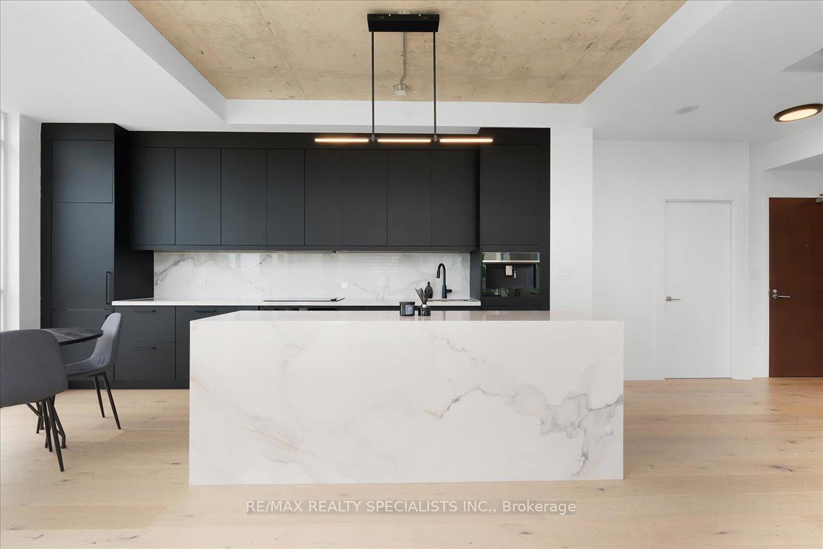 15 Iceboat Terrace PH06, Toronto Unit: PH06