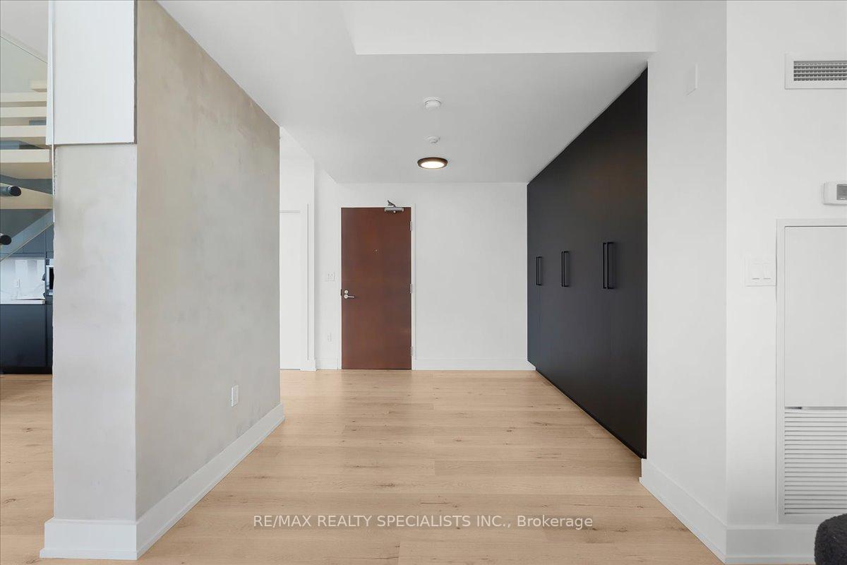 15 Iceboat Terrace PH06, Toronto Unit: PH06