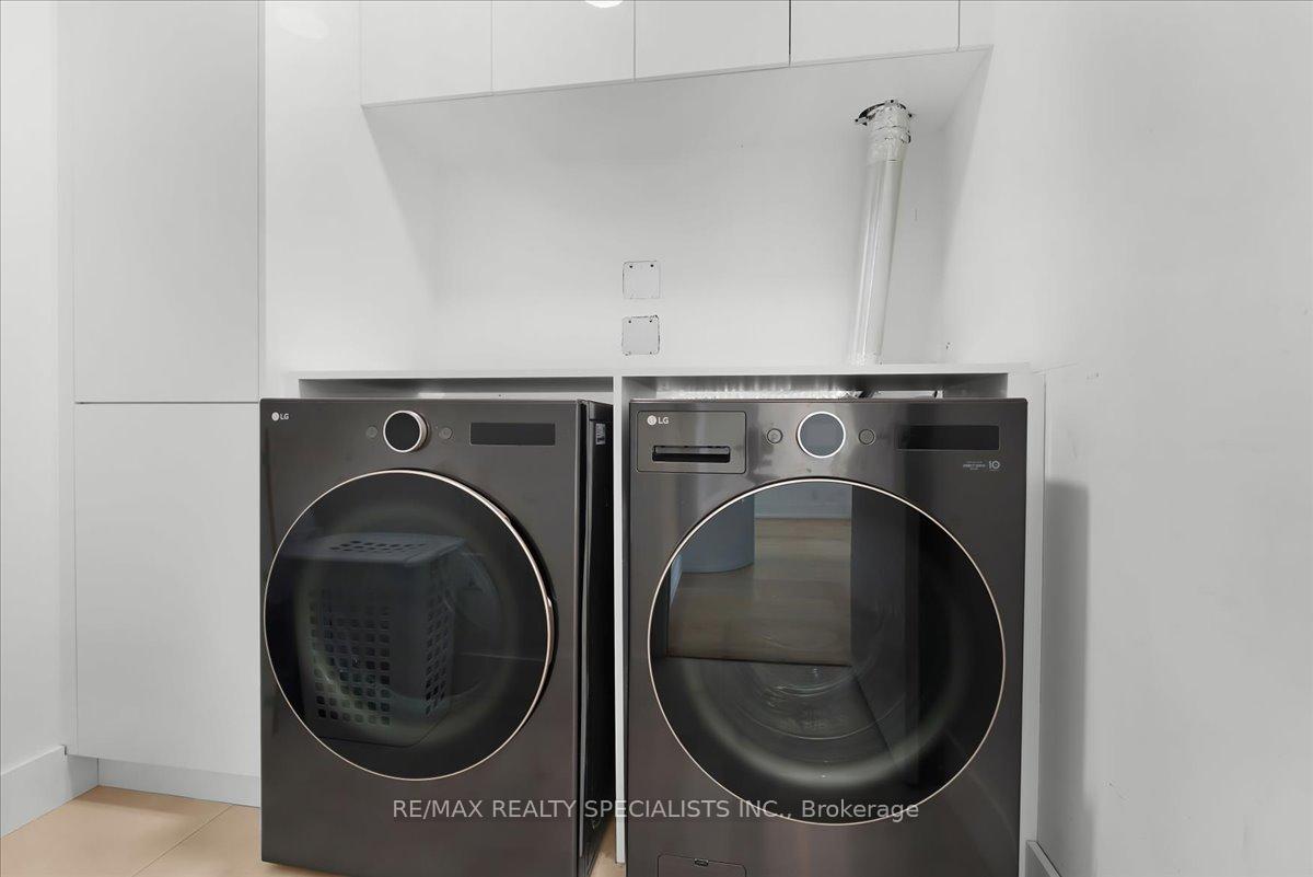 15 Iceboat Terrace PH06, Toronto Unit: PH06