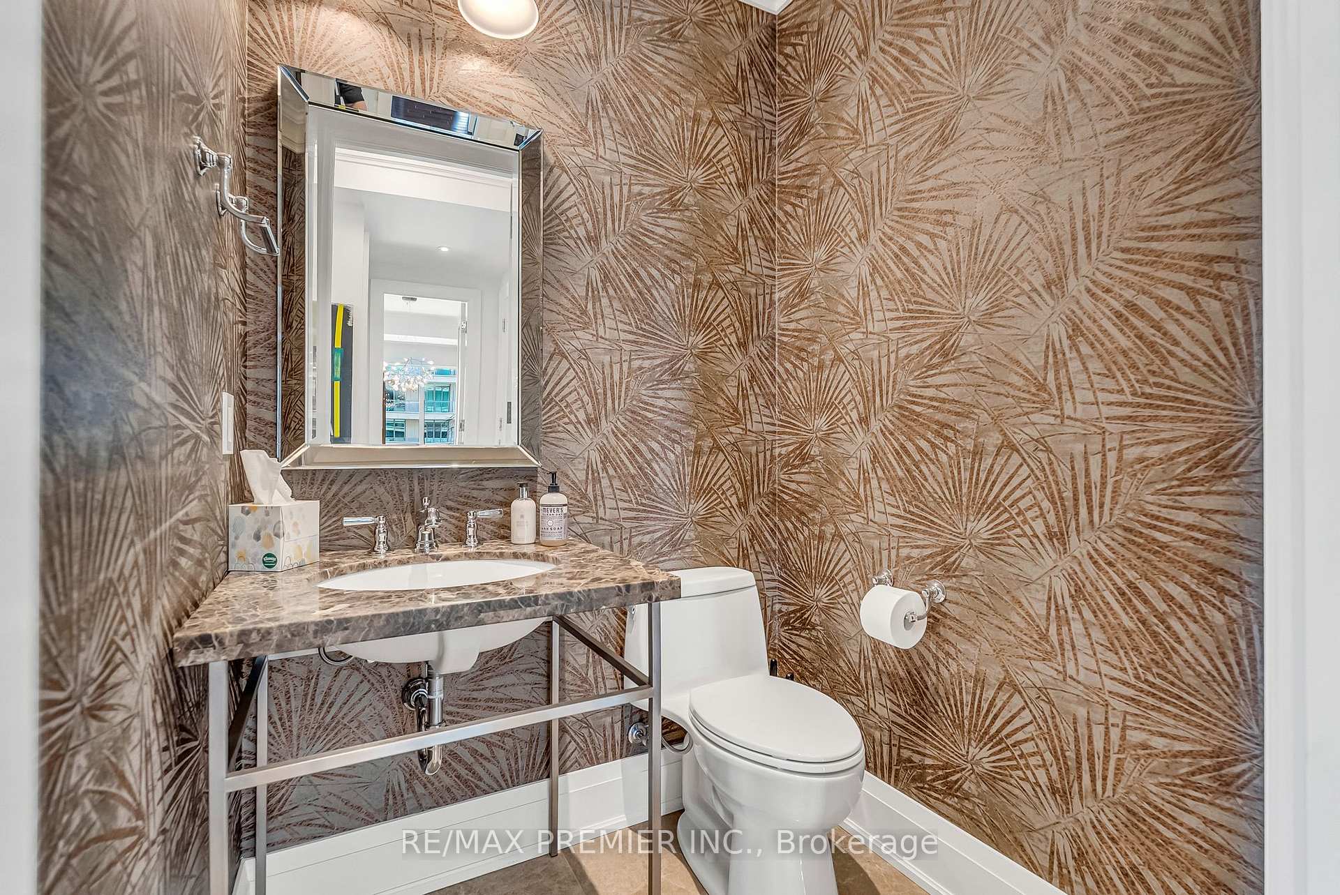 80 Yorkville Avenue 502, Toronto Unit: 502