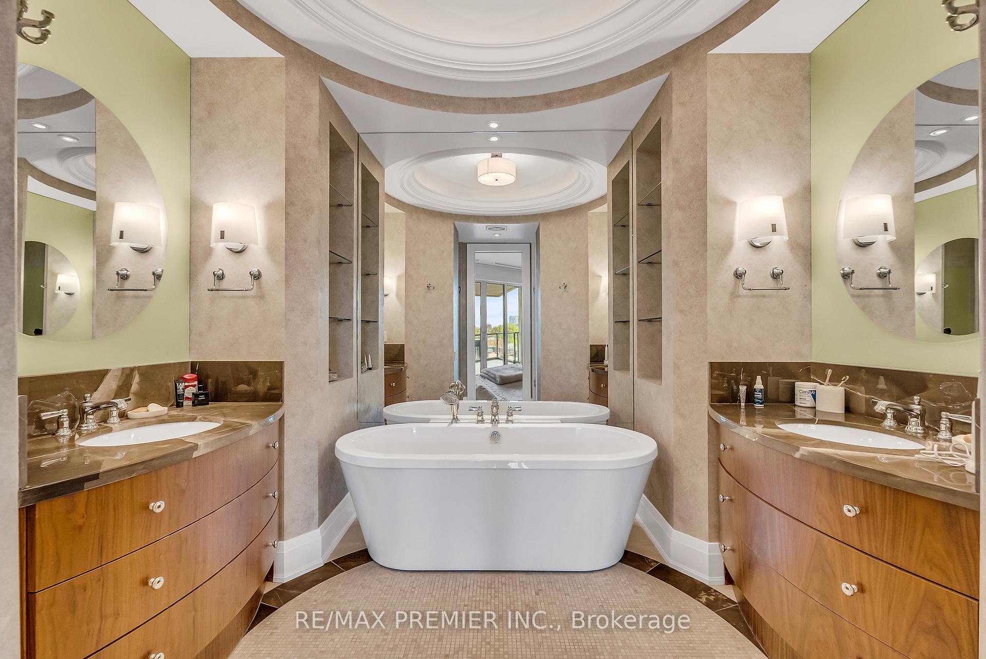 80 Yorkville Avenue 502, Toronto Unit: 502