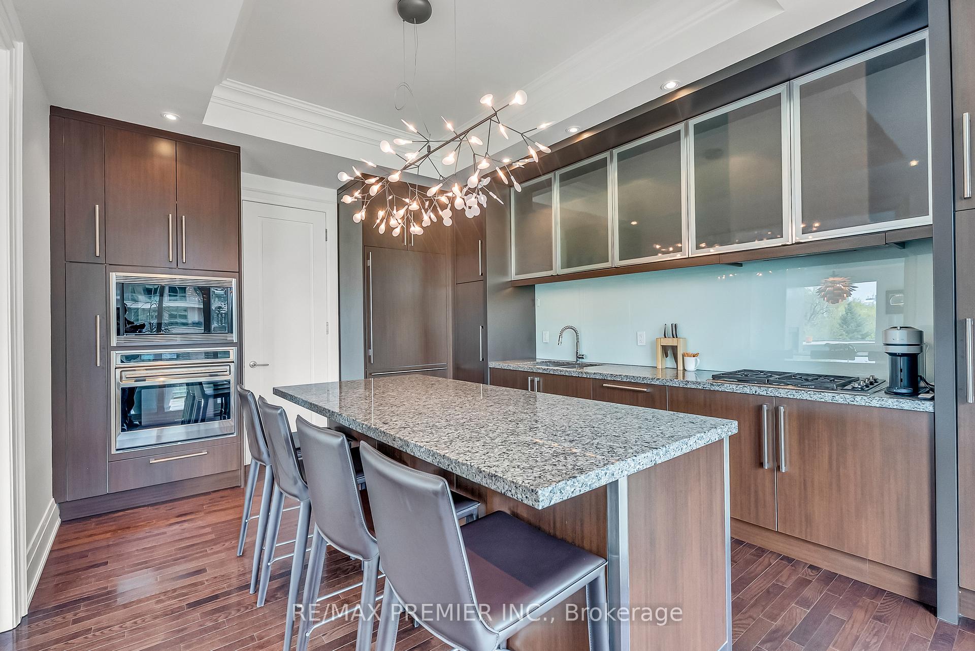 80 Yorkville Avenue 502, Toronto Unit: 502