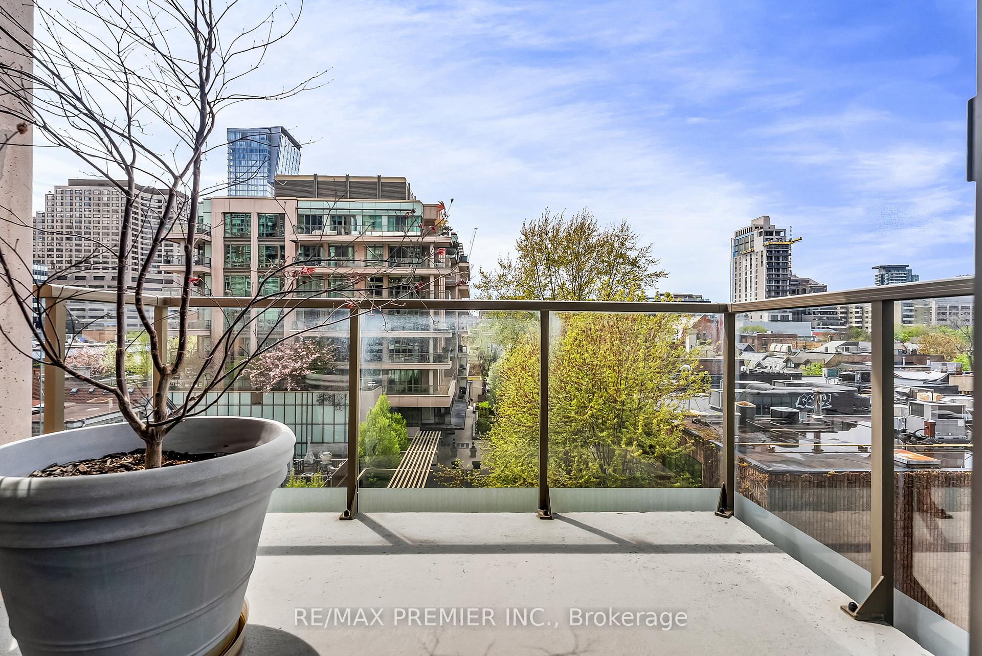 80 Yorkville Avenue 502, Toronto Unit: 502