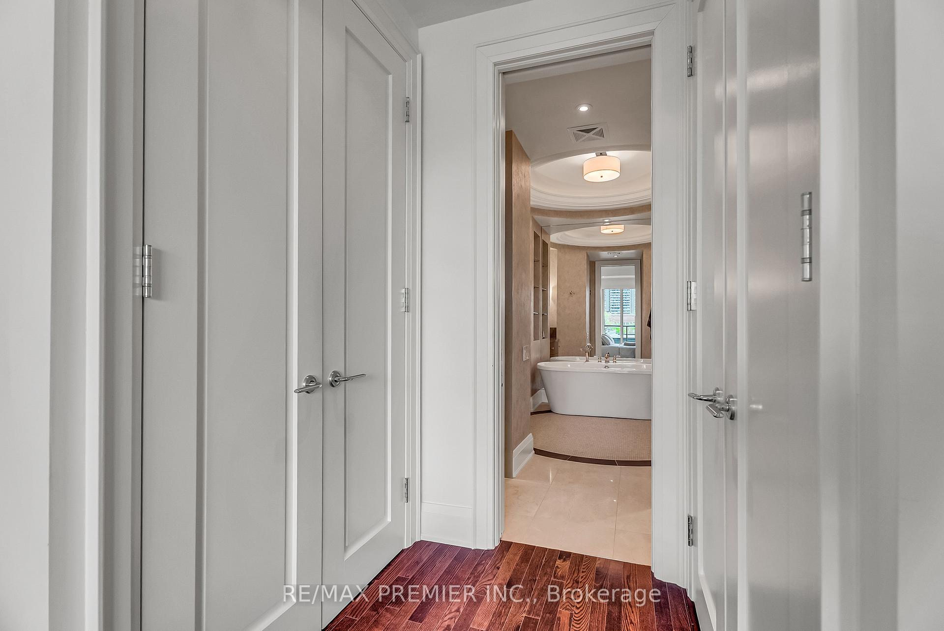 80 Yorkville Avenue 502, Toronto Unit: 502