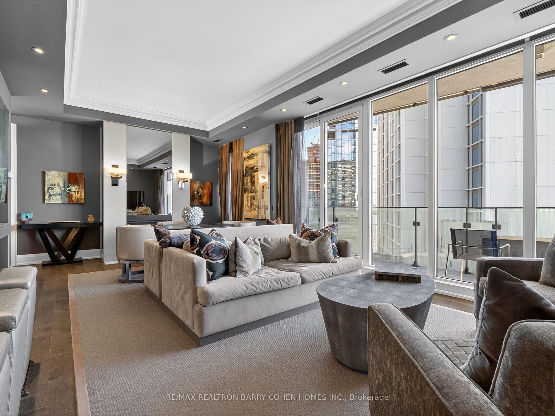 88 Davenport Road 1202, Toronto Unit: 1202