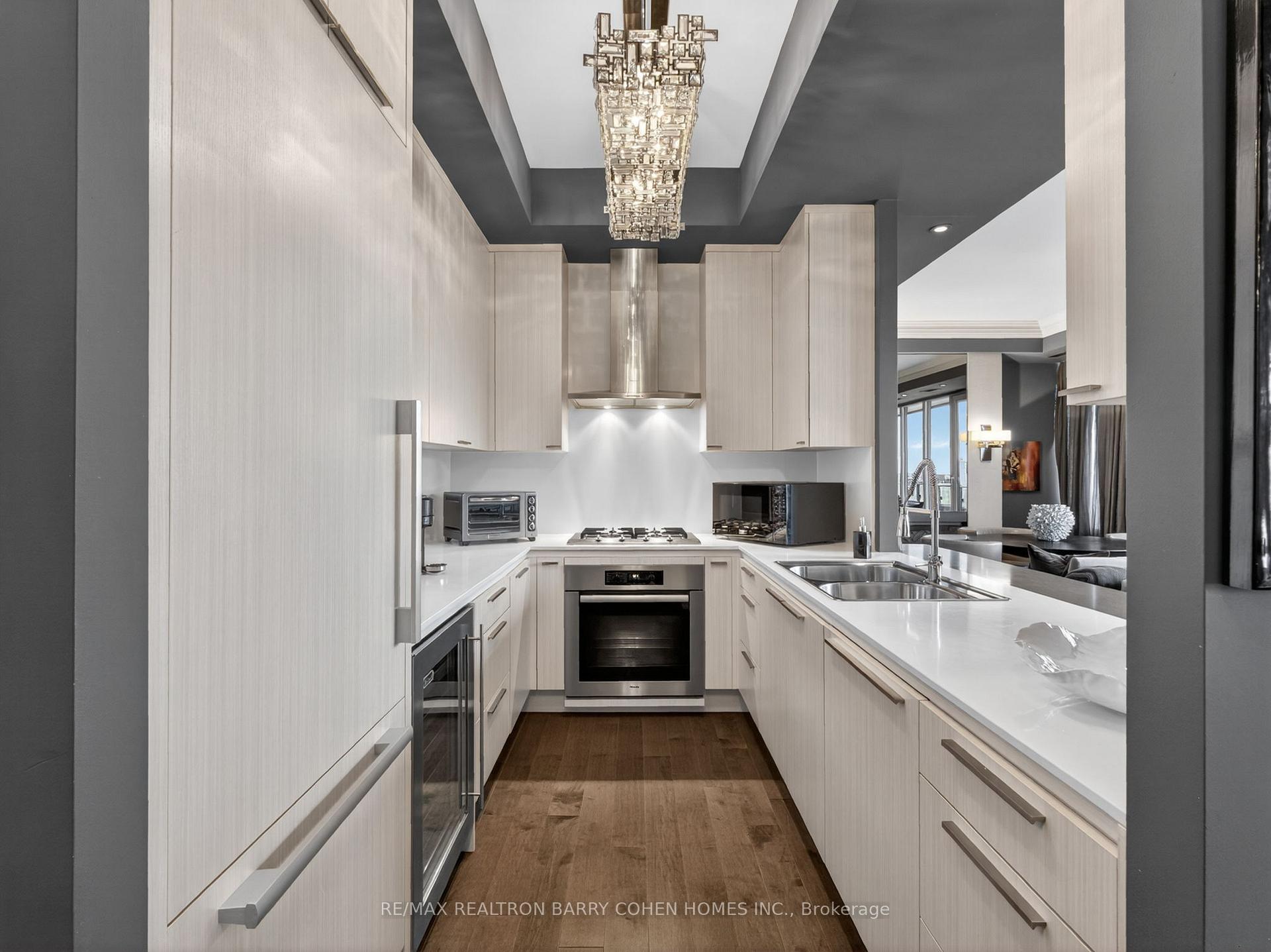 88 Davenport Road 1202, Toronto Unit: 1202