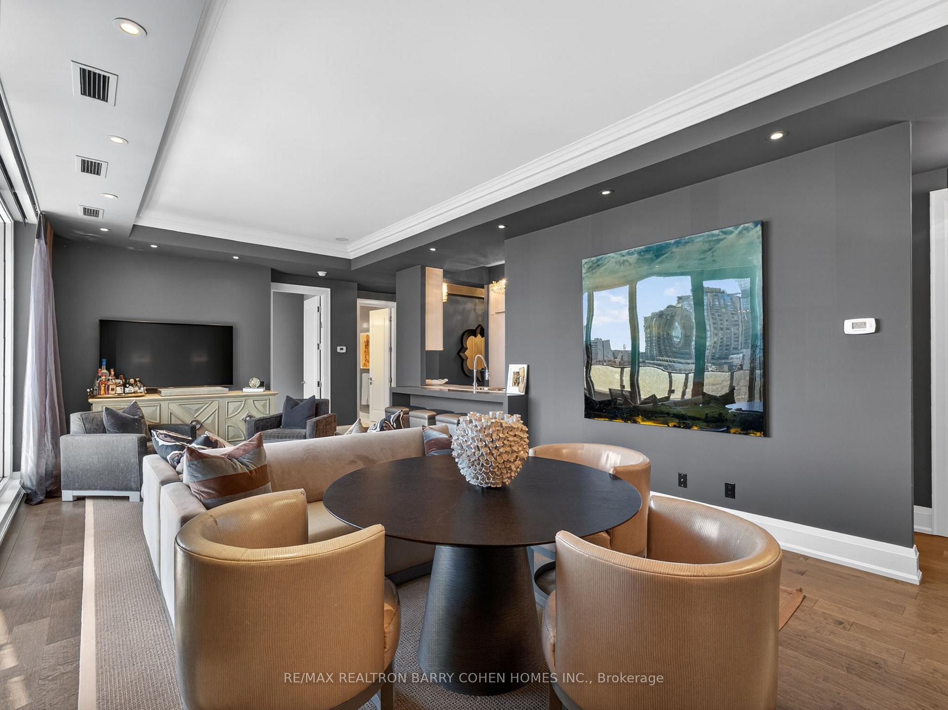 88 Davenport Road 1202, Toronto Unit: 1202