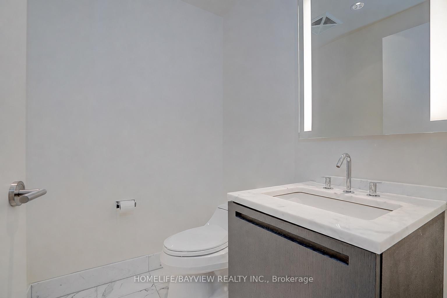 180 University Avenue 3509, Toronto Unit: 3509