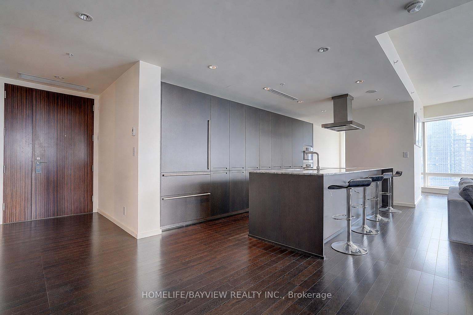 180 University Avenue 3509, Toronto Unit: 3509