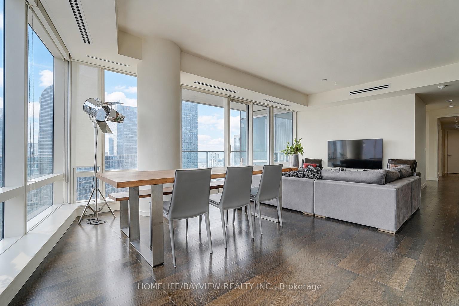 180 University Avenue 3509, Toronto Unit: 3509