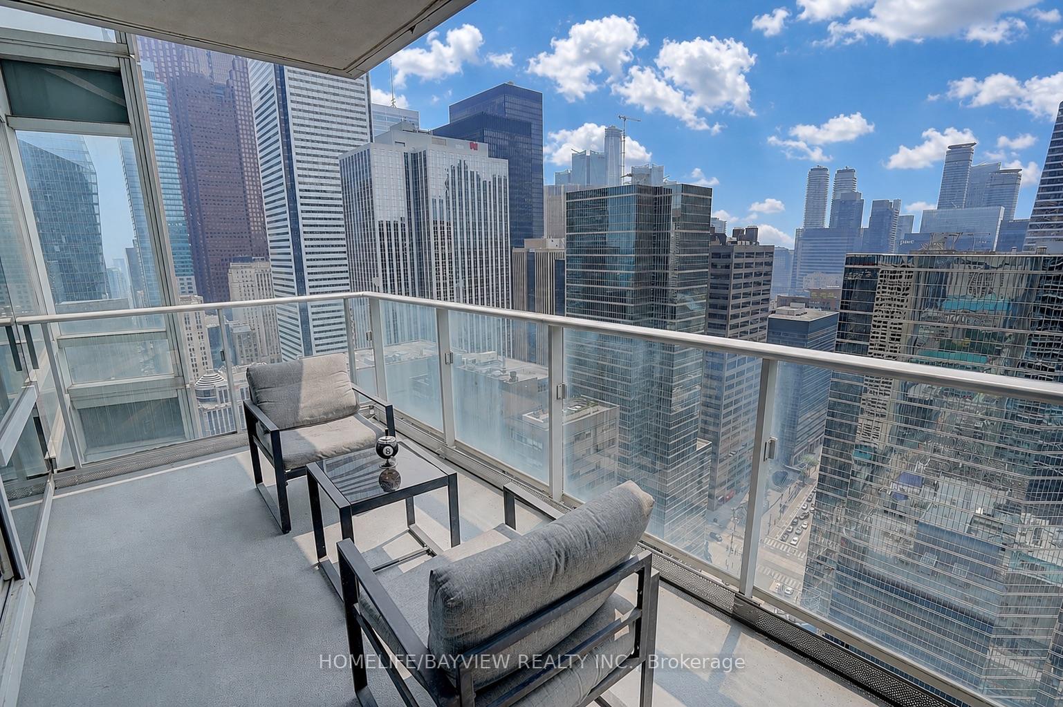 180 University Avenue 3509, Toronto Unit: 3509