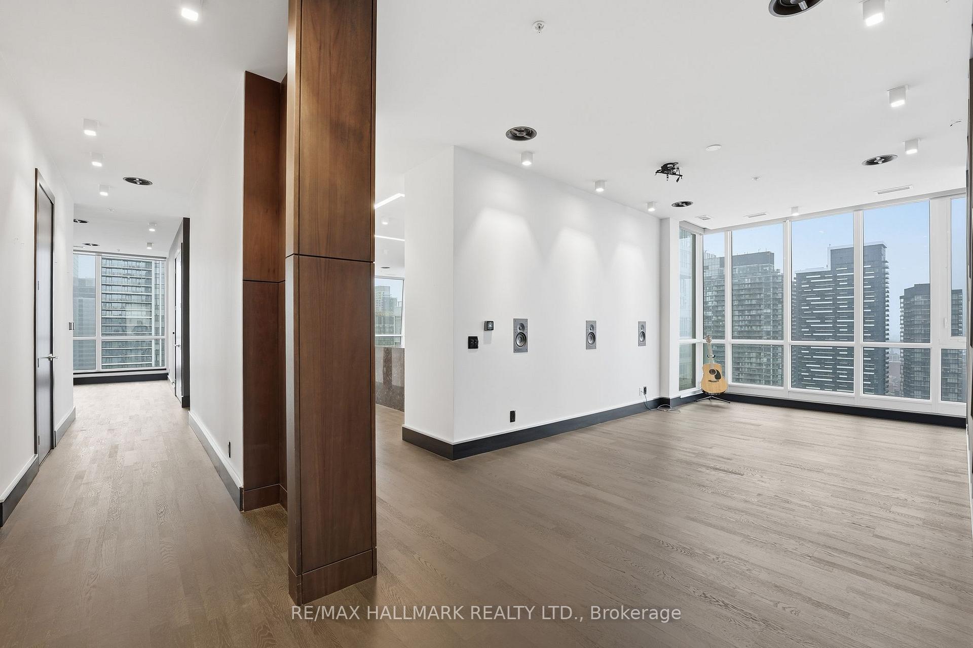199 Richmond Street W PH101, Toronto Unit: PH101