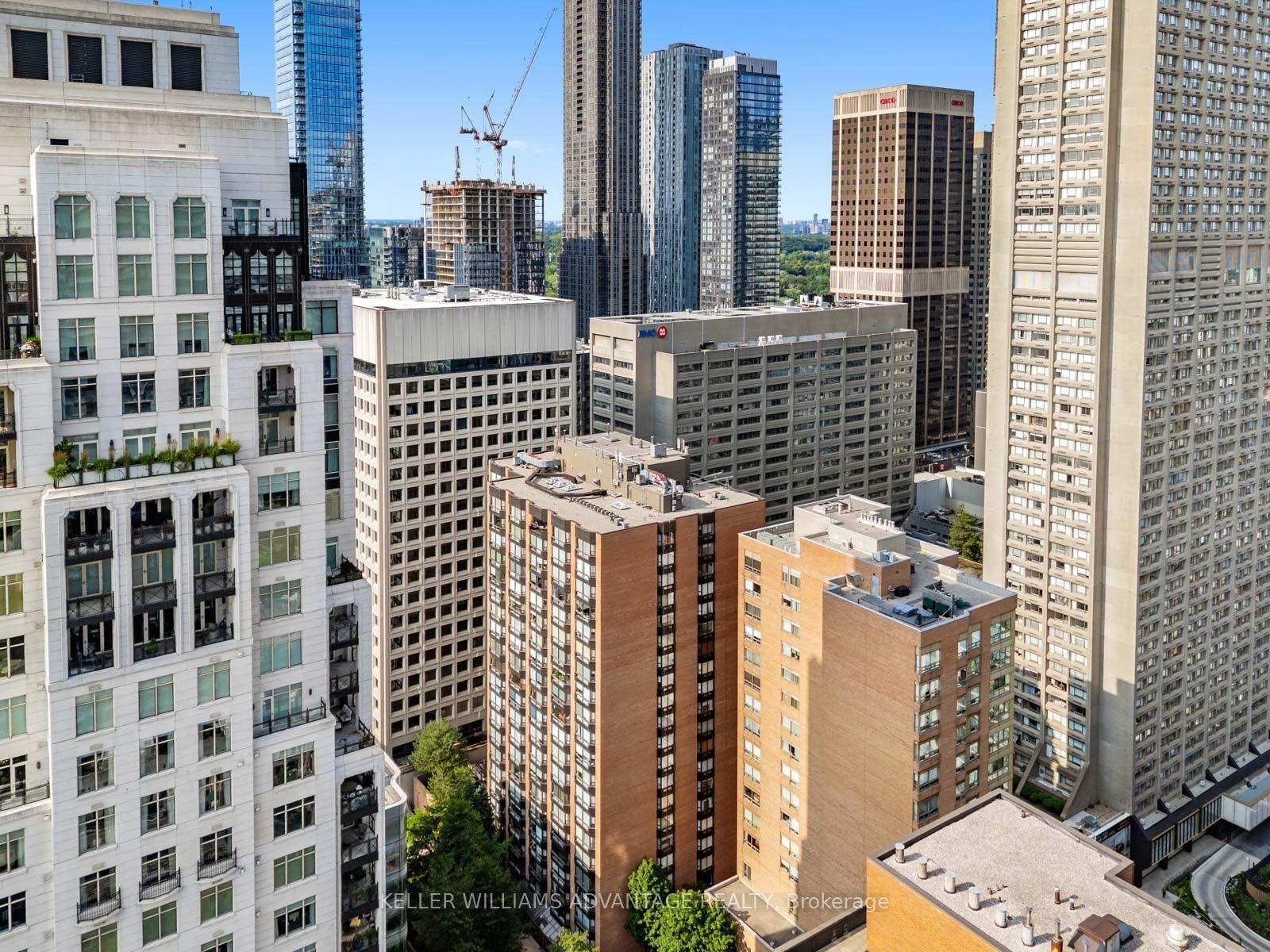 1166 Bay Street 1002, Toronto Unit: 1002